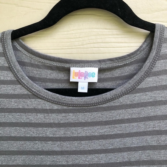 LuLaRoe Dress Julia M ***30% off 3+ - Picture 2 of 2